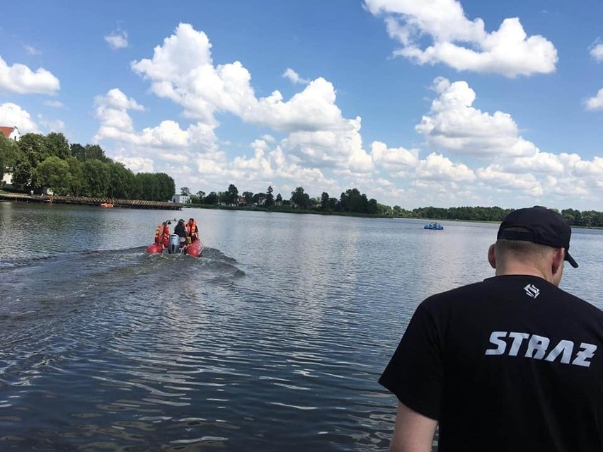 Wspólne patrole sępoleńskich strażaków, policjantów i...