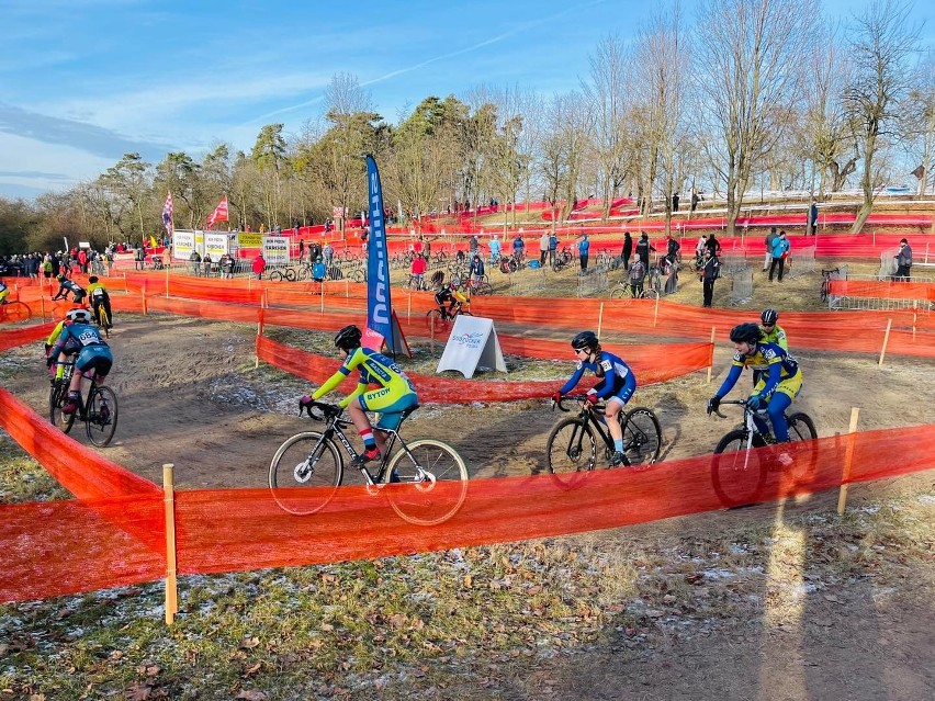 Grupa kolarska MTB z Włoszczowy zarejestrowana przez Międzynarodową Unię Kolarską. Znamy już skład. Zobacz zdjęcia