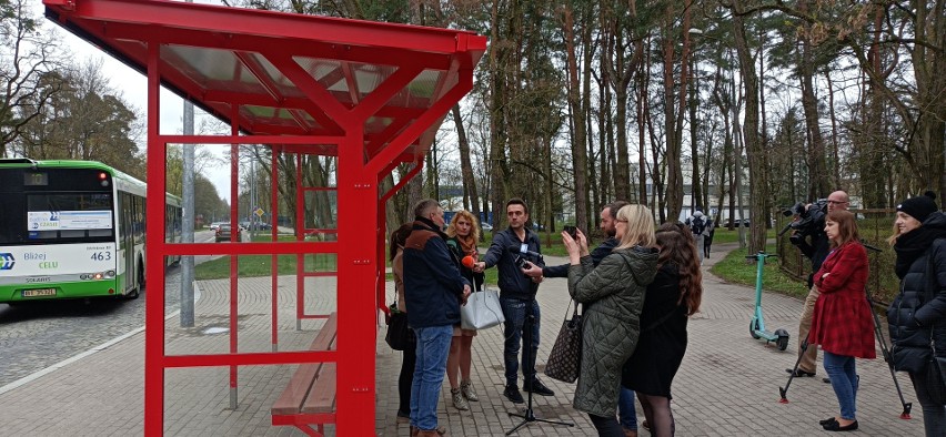 Białystok. Kolejny przystanek historyczny. Tym razem przy ul. 11 Listopada. W pobliżu pod koniec XIX wieku była zajezdnia tramwajów konnych