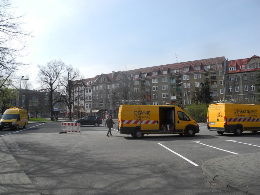 Stargard. Wymalowują miejsca. Wiadomo już, kiedy parking będzie czynny  