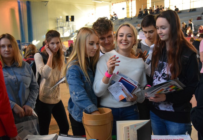 Oświęcim. Publiczne i prywatne uczelnie przekonywały do siebie przyszłych studentów