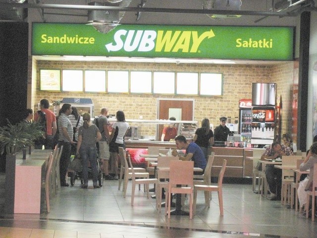 Subway. Pierwszy białostocki punkt największej na świecie sieci kanapkowej otwarty został w Galerii Alfa