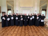 Zmiany personalne w parafiach diecezji włocławskiej. Jakie decyzje podjął biskup?