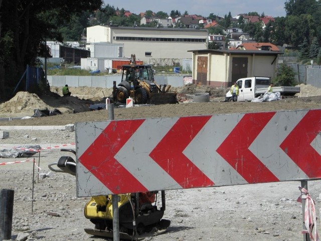 Nie tak dawno rozkopane było rondo biszkoptowe