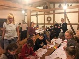Der SKGD-Gemeindevorstand in Proskau lud zu einem Treffen mit der deutschen Märchenwelt ein