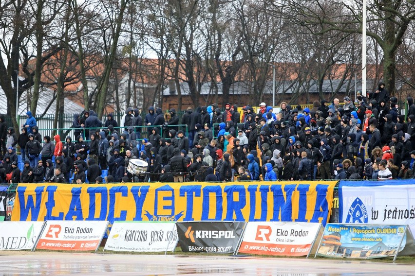 Nieudany początek wiosny Elany Toruń na własnym stadionie. W...