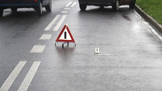 W Bobrku, na ulicy Nadwiślańskiej, nietrzeźwy kierowca powiatu chrzanowskiego spowodował wypadek