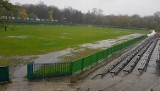 Zalane boisko przy ul. Górniczej. Turniej rugby kobiet odwołany. Zdjęcia