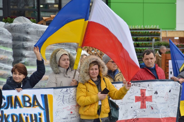 Pod marketem budowlanym Leroy Merlin w Gorzowie odbyły się kolejne protesty.