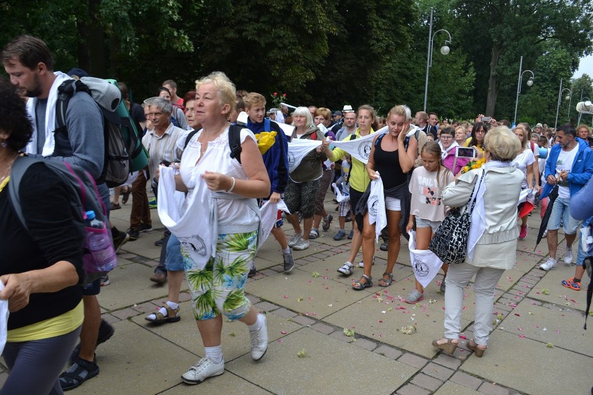 Pielgrzymka Rybnicka dotarła na Jasną Górę [ZDJĘCIA]