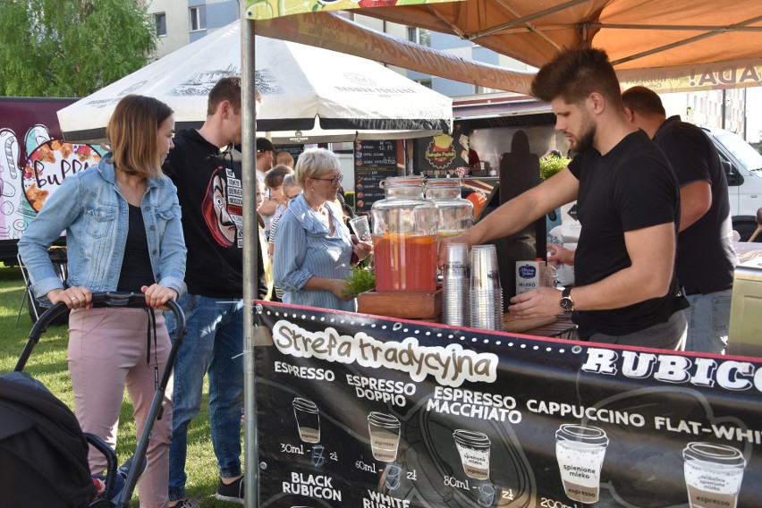 W niedzielę  16 maja drugi dzień I Zlotu Food Trucków w...