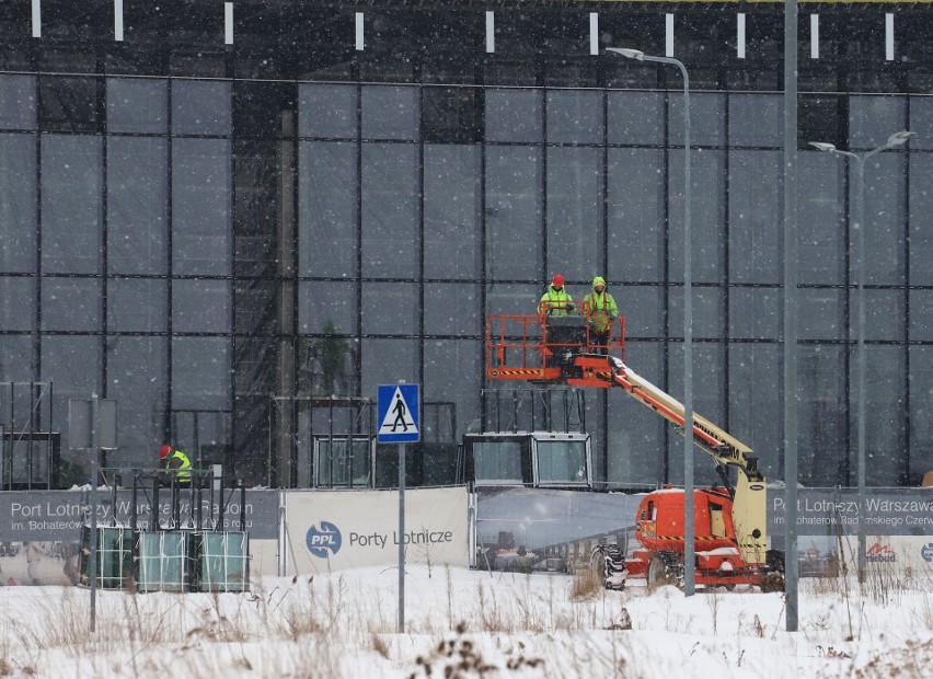 Budowa lotniska w Radomiu. Ostatnie przetargi już na finiszu, kiedy zaczną się kolejne prace?