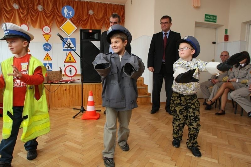 Akcja "Bezpieczna droga do szkoly" w Piekoszowie