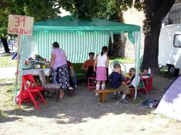 Wczoraj mieszkańcy ul. Wałowej zwinęli namioty.