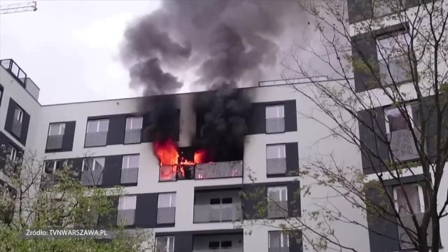 W sobotę, 15 kwietnia, paliło się mieszkanie na czwartym piętrze.