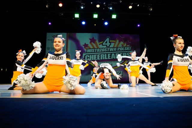 Zieloneckie cheerleaderki na 4. Mistrzostwach Polski Cheerleaders w Kielcach tańczyły z sukcesem