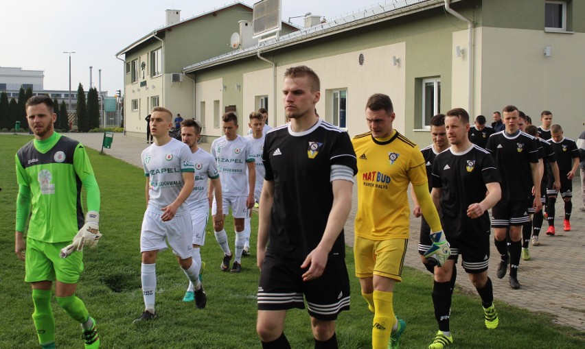 Izolator pokonał u siebie Stal Gorzyce 5:0. Trzykrotnie na...