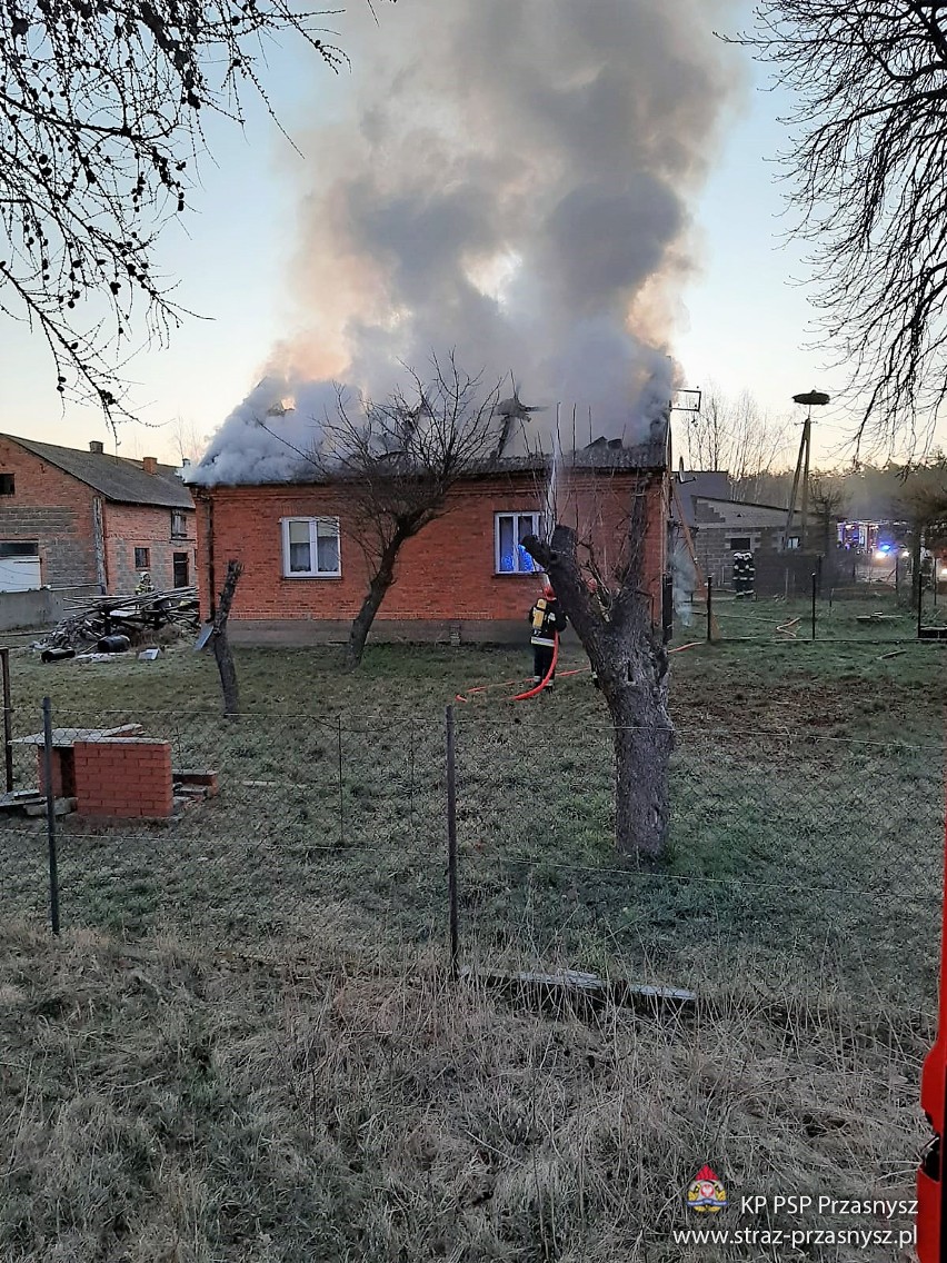 Gmina Chorzele. Pożar domu mieszkalnego w Łazach, 06.04.2020