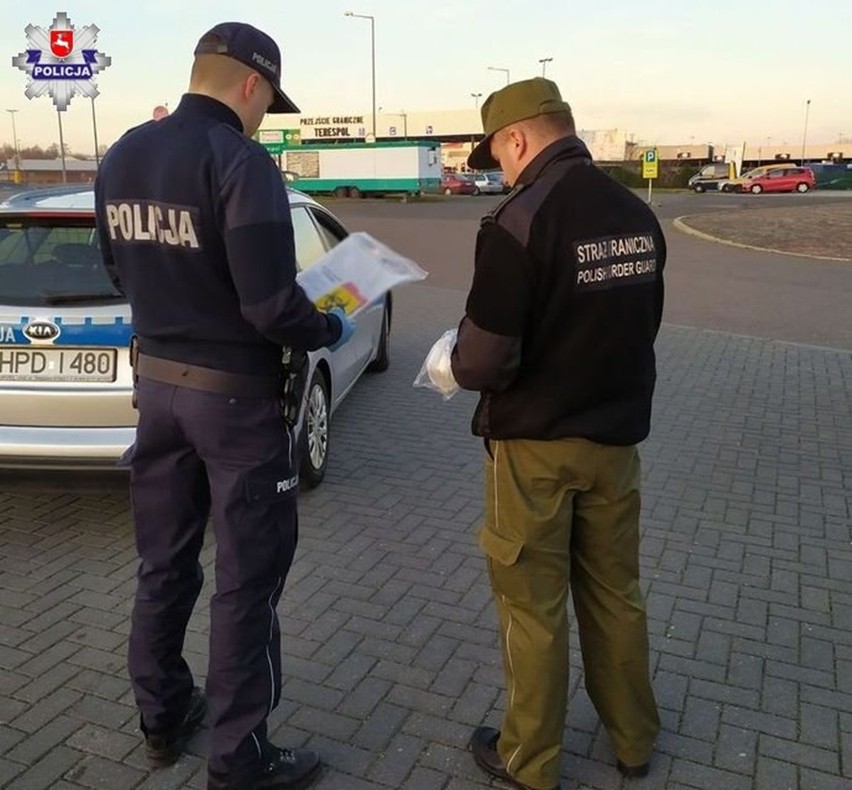 Policjanci z Lublina wspomagają funkcjonariuszy Straży...