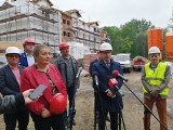 Będą nowe mieszkania socjalne w Ostrowcu. Tak wygląda blok na ulicy Parkowej [ZDJĘCIA, WIDEO]