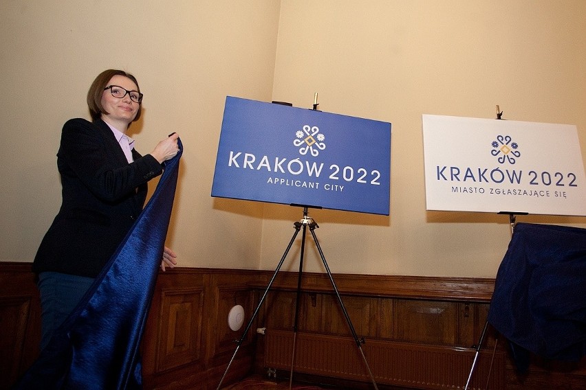 ZIO 2022. Kraków pokazał logo na Igrzyska [ZDJĘCIA, SONDA]