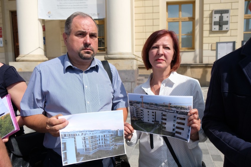 Działkowcy z Bluszczowej na Ponikwodzie: "Nie potrzebujemy nowych bloków, chcemy ogródków"
