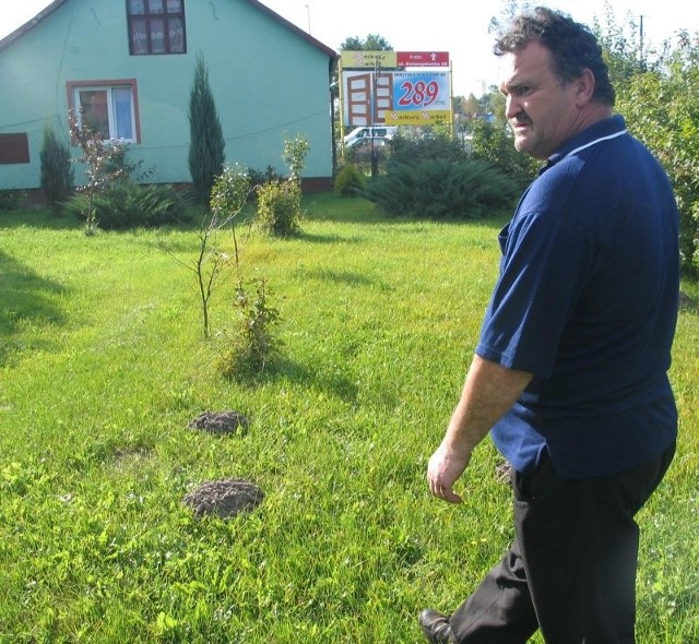 Żona uprawiała w ogrodzie truskawki i warzywa, ale po zalaniu teren jest podmokły jak gąbka i nie nadaje się do uprawy.