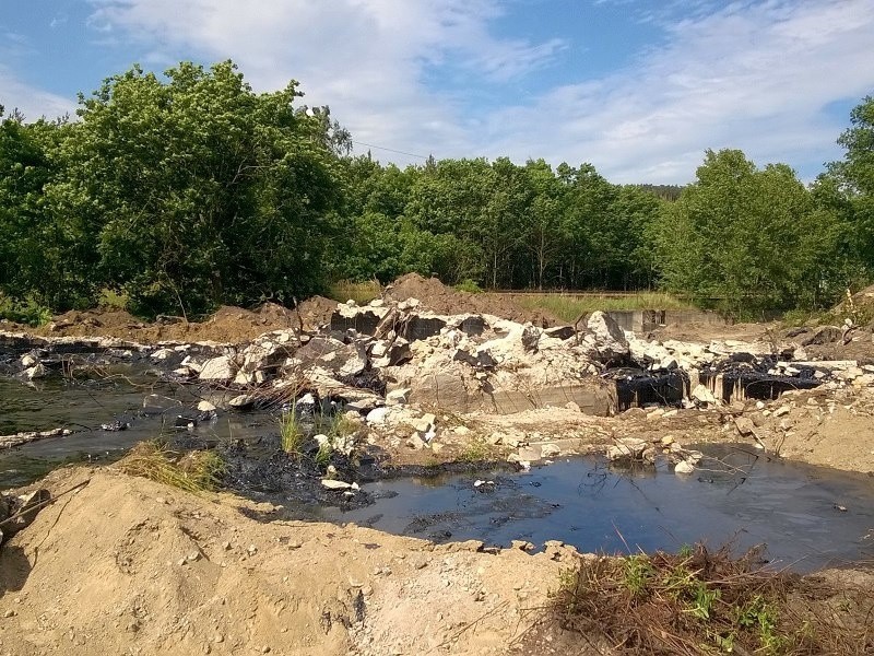 W Nowinach Wielkich pod Gorzowem doszło do wycieku mazutu.