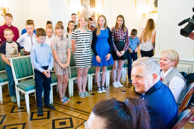 Dzieci z Białorusi. Zwiedzają, poznają polską kulturę i uczą się języka kraju swoich przodków