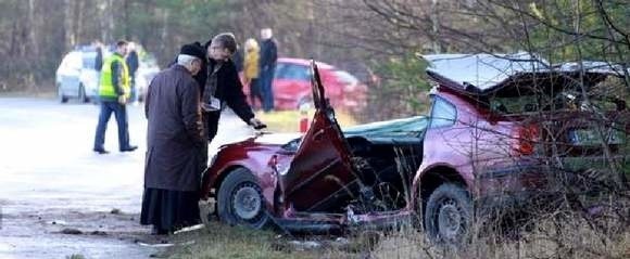 W tym miejscu rozbiły się tego dnia jeszcze trzy inne samochody