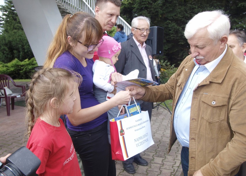 Odkryj Beskid Wyspowy. 53 złote rysie na Miejskiej Górze. W niedzielę szczyt zdobyło ponad 700 turystów