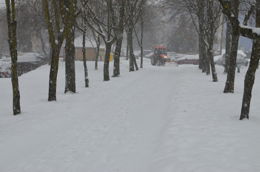 Ostrzeżenie IMGW dla woj. podlaskiego. Będzie niebezpiecznie na drogach. Synoptycy zapowiadają oblodzenie i pierwsze opady śniegu [29.11]