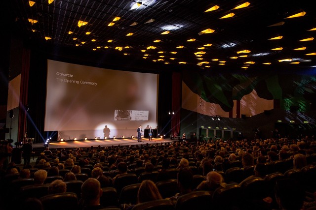 Konkursowe filmy będą wyświetlane w krakowskich kinach między 30 maja a 6 czerwca 2021 roku.
