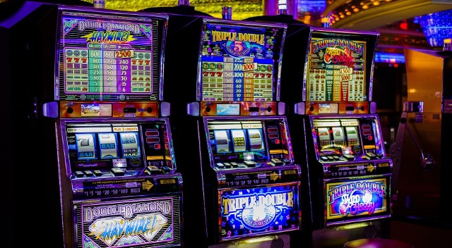 W gminie Wolbrom zlikwidowano lokal z nielegalnymi maszynami do gier hazardowych