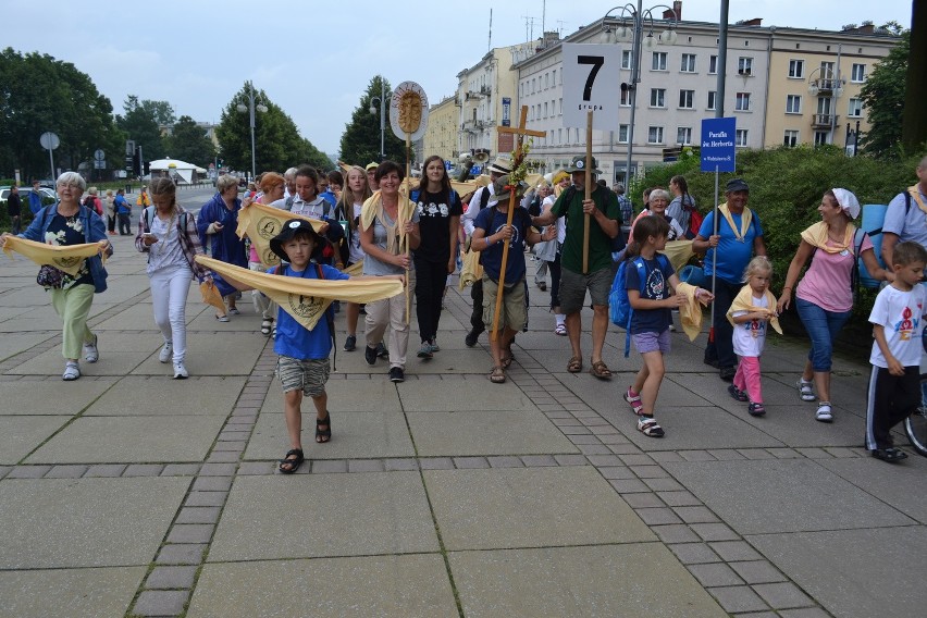 Pielgrzymka Rybnicka dotarła na Jasną Górę [ZDJĘCIA]