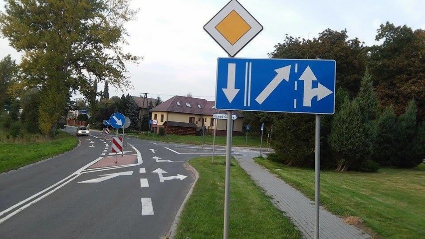 Jeżdżąc po polskich drogach zdarza nam się spotykać znaki...