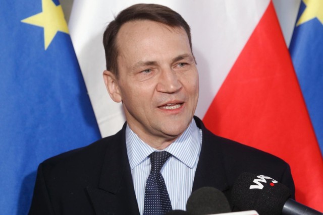 Radosław Sikorski zaatakował prezydenta Andrzeja Dudę za rozmowę telefoniczną z prezydentem Iranu.