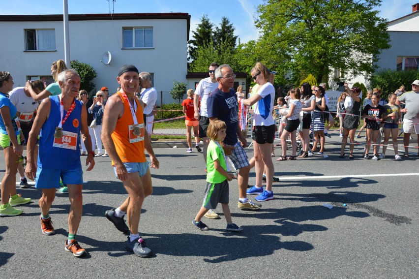 Około 700 zawodników stanęło na starcie V Nyskiego Biegu na...