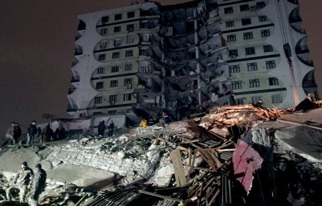 Trzęsienie ziemi w Turcji. Zdjęcia z miejsca tragedii to wstrząsający widok