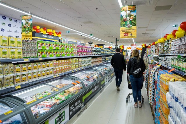 91 proc. Polaków deklaruje, że oszczędza na zakupach jedzenia