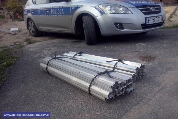 Kradli aluminiowe elementy z autostrady (ZDJĘCIA)