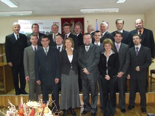 Marcin Pilarski jest obecnie radnym Rady Powiatu (na zdjęciu: drugi z prawej w dolnym rzędzie)