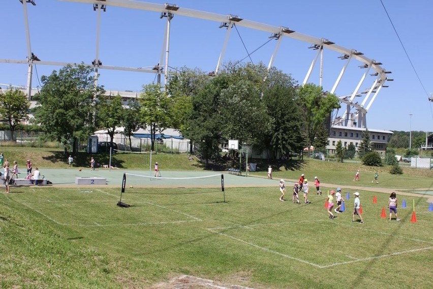 Lato otwartych stadionów