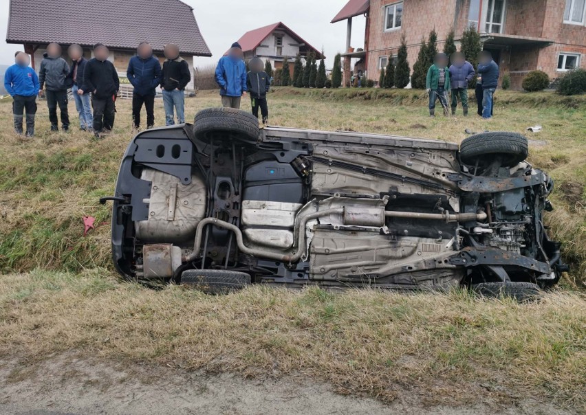 Do wypadku doszło w poniedziałek przed godz. 14 na drodze...