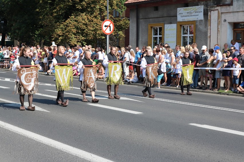 Gwarki 2016. Barwny pochód ulicami Tarnowskich Gór