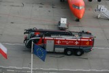 Ewakuacja lotniska Katowice w Pyrzowicach: 400 osób ewakuowanych z Terminalu B