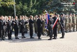 Dąbrowa Górnicza: uroczyste ślubowanie klas mundurowych III LO im. Andersa ZDJĘCIA 