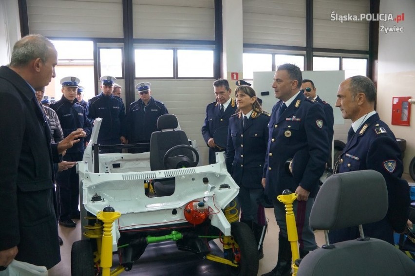 Włoscy policjanci z prowincji Ascoli Piecento złożyli wizytę...