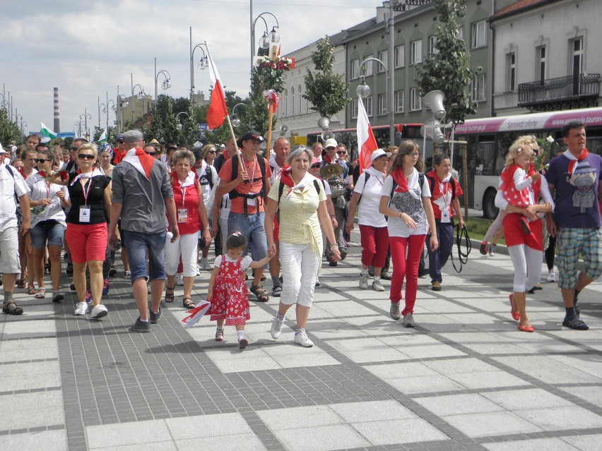 Pielgrzymka sosnowiecka jest już na Jasnej Górze [ZDJĘCIA]