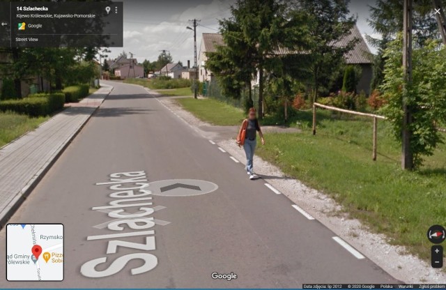 Sprawdziliśmy, kogo złapała kamera Google Street View w gminie Kijewo Królewskie. Zobacz zdjęcia - może rozpoznasz siebie, rodzinę lub znajomych! Aby przejść do galerii, wystarczy przesunąć zdjęcie gestem lub nacisnąć strzałkę w prawo.